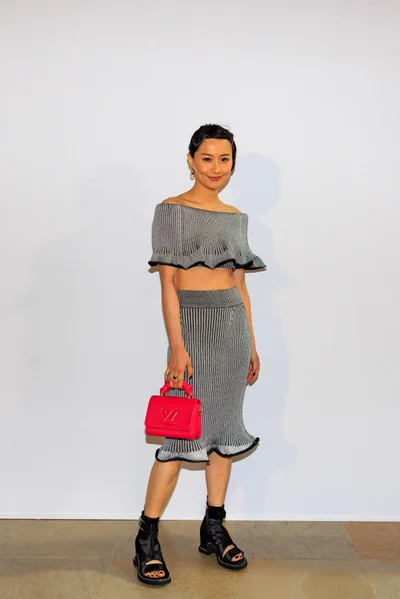 Look 3